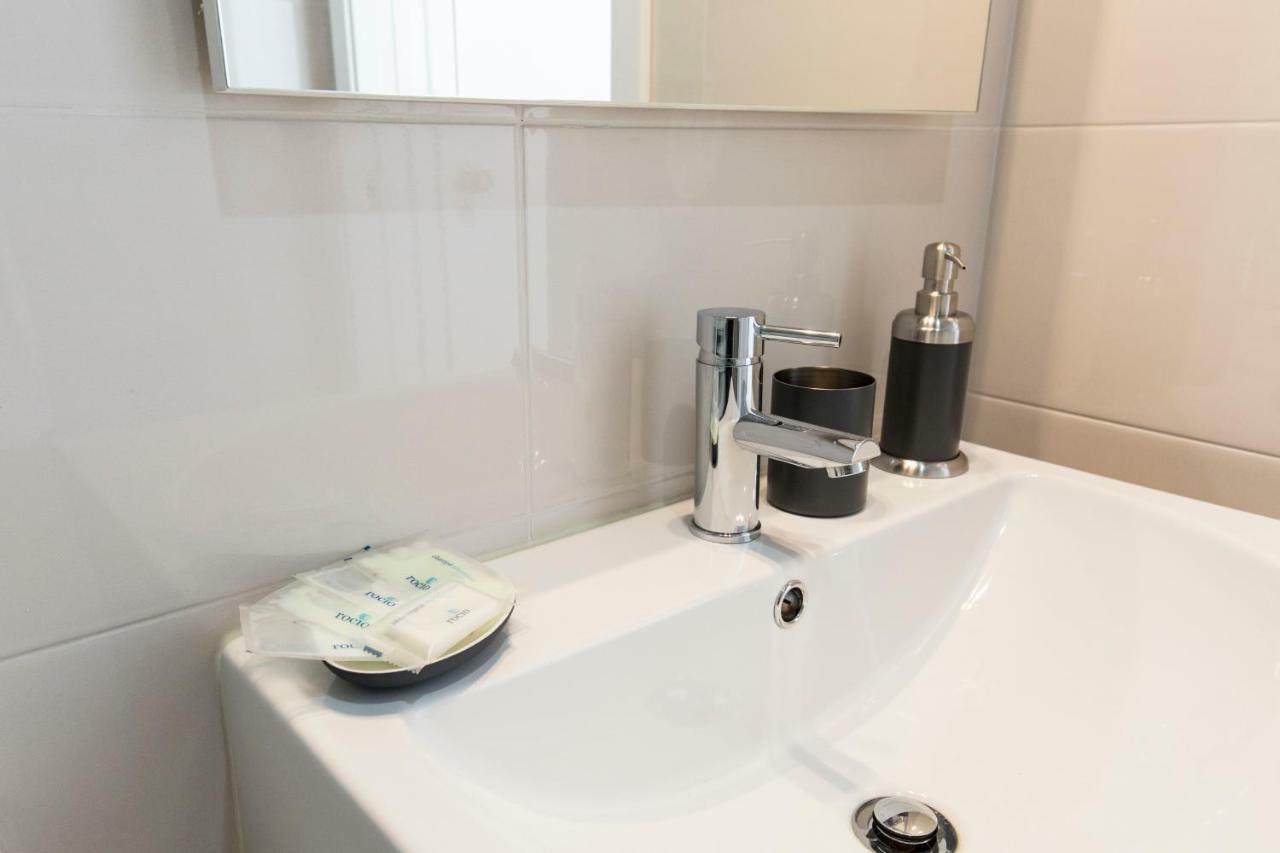 Downtown Porto Mouzinho Studio Apts מראה חיצוני תמונה